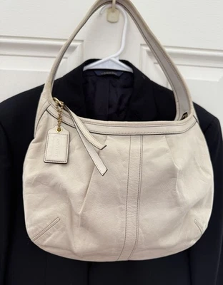 Coach Ergo Leather Pleated Hobo Shoulder Bag Ivory 12235 Off White Cream  80’s - Image 1 of 4