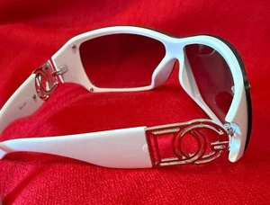 Dolce Gabbana 383 GAFAS DE SOL Blanco con PLATEADO DG en Lentes Degradadas laterales Gris Oscuro - Imagen 1 de 7