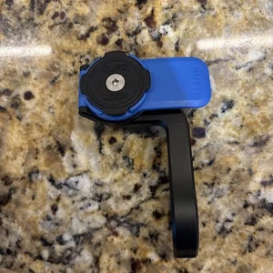 QUAD LOCK Motorcycle/Moto Handlebar Mount - Lightly Used - Picture 1 of 2