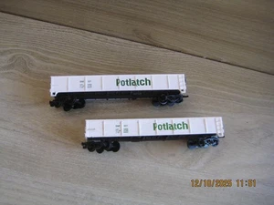 LIFELIKE Model Railways 2 BOGIE POTLATCH OPEN WAGONS TYCO style couplings - Picture 1 of 2