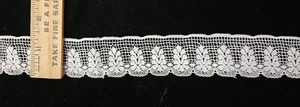 Pizzo vintage/antico, bianco, foglie di cotone, 111/2 iarde - Foto 1 di 1