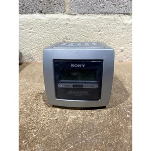 Sony Dream Machine ICF-C113L Clock Radio Silver Digital Display 3-Band FM/MW/LW - Picture 1 of 12