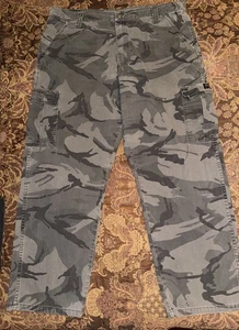 Wrangler Authentic Issue echte bequeme Jeans grau schwarz Camouflage 38 x 30 - Bild 1 von 5