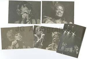 The Pointer Sisters - 5 Peter Warrack Vintage Candid Photographs - Bild 1 von 1