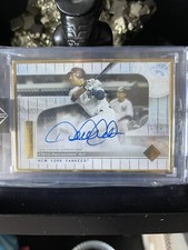 2020 Derek Jeter 1/2 Topps Transcendent Auto Captain Collection Gold Framed.