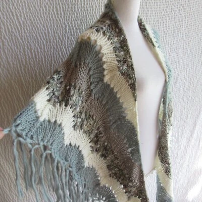 Mantón de Colección Envoltura Tejido a Mano Plateado Azul Gris Crema Metálico Crochet Flecos Abiertos Foto 1 de 4