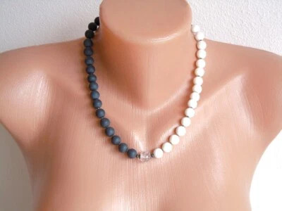 925 Argento Sfera Catena Corallo Bianco, Pietra Lavica? & Cristallo Roccia - Immagine 1 di 4