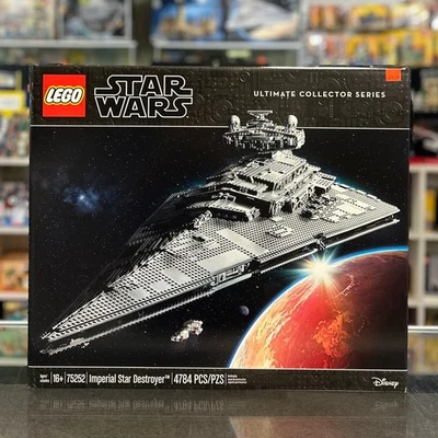 LEGO Star Wars Ultimate Collector Series Imperial Star Destroyer Set 75252  - Image 1 of 2