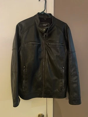 Jaqueta de couro preta rebite tamanho médio jaqueta de motociclista ótimo estado - Imagem 1 de 3