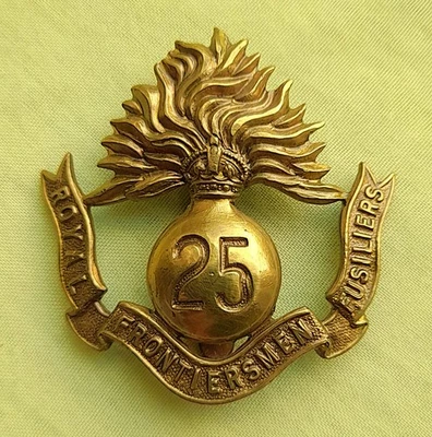 BRASS 25th FRONTIERSMEN Bn. ROYAL FUSILIERS CAP BADGE  - D171 - Image 1 of 3