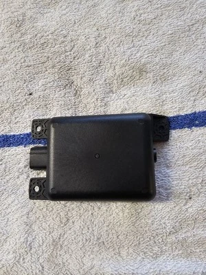 Sensor de alerta de punto ciego montado en cuarto derecho/pasajero Mazda CX-3 2016-2017 Foto 1 de 2