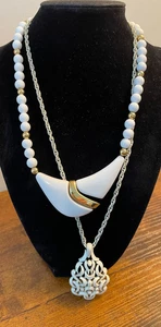 2 WHITE NECKLACES, ONE IS TRIFARI AND THE OTHER IS NAPIER - NICE - Picture 1 of 6