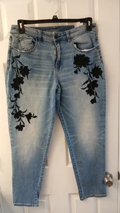 Chico’s Boyfriend Ankle Jeans - Größe 8R / 1R - geblümt bestickt (gebraucht) - Bild 1 von 11