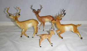 Lote de 4 De Colección Plástico Duro Ciervo Reno 3 Bucks & Fawn Hecho en Hong Kong - Imagen 1 de 10