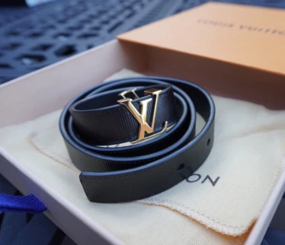 Auténtico Louis Vuitton Initiales 20MM Mujer/Excelente Estado Foto 1 de 4