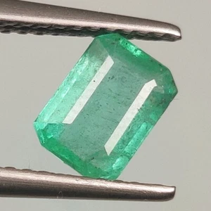 0.95 CT - Natural Emerald Octagon Shape fine Luster Gem Zambian - 7550 - Picture 1 of 2