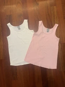 Two Maternity Old Navy Ribbed Tanks. Excellent Condition Size Med - Picture 1 of 3