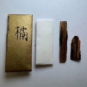 Natural Agarwood Manaka Rikkoku Gomi Kodo Fragrant Wood Incense Burning 0.23g - Picture 1 of 9