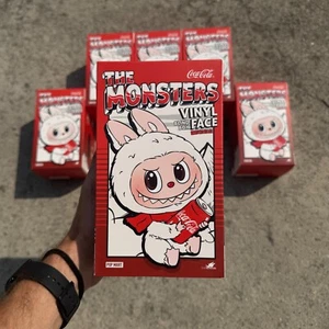 🥤 POPMART Labubu Coca Cola Series Plush Blind Box Vinyl | The Monsters - Foto 1 di 13