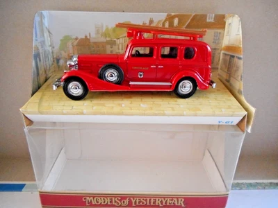 Matchbox Models of Yesteryear Y61 1933 Cadillac Fire Engine 1:46  + Box - Image 1 of 4