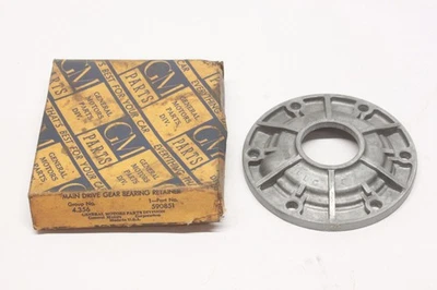 NOS 1937 Chevrolet 3-Speed Transmission Main Drive Gear Bearing Retainer 590851 - Image 1 of 4