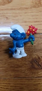 Vintage Peyo Schlumpf mit Blumen (JF39 - Bild 1 von 2