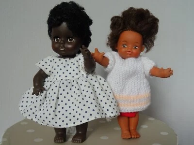 LOT 2 PETITES POUPEES  ANCIENNE NOIRE METIS MADE IN HONG KONG 17 CM YEUX DORMEUR - Photo 1/4