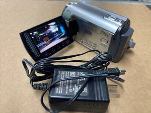 JVC GZ-MG330HU Everio Hybrid Camcorder - 30 GB Internal Storage Camera w/Chr - Picture 1 of 8