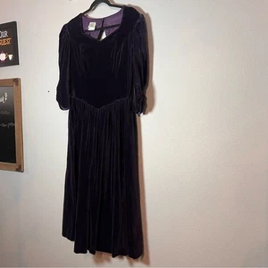 Vintage Laura Ashley Velvet Dress Deep Purple Long Sleeve Midi Open Back Size 14 - Picture 1 of 13