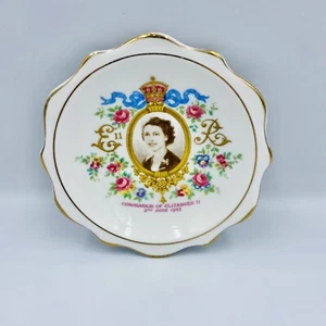 Vintage 1953 Royal Albert Bone China, Coronation of Elizabeth II, 4.5” Diam - Bild 1 von 2