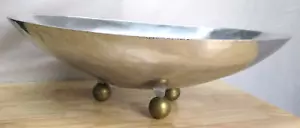 Vintage Aluminium und Messing dekorative Schüssel mit runden Messingfüßen 17" x 9" x 5" - Bild 1 von 20