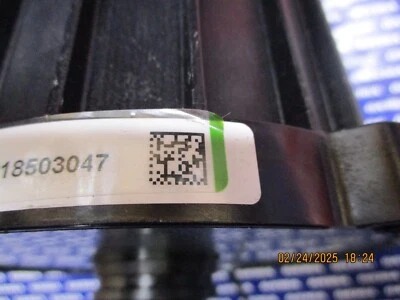 GENUINE OEM Volvo D11 Oil separator 22999818 21679517 - image 1 of 4