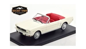 1:24 Hachette Ford Mustang Convertible 1965 Creme Diecast Model - Picture 1 of 2