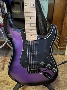 GROOVE STRAT-PURPLEBURST-EXCEPTIONAL-BUNDLE-THE ONLY U.S. DEALER-BONUS - Picture 1 of 8