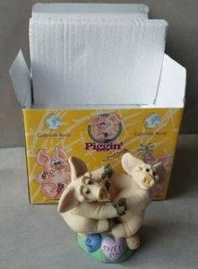 Vintage, collectable boxed- Piggin Sweethearts. Limited Edition - Picture 1 of 12