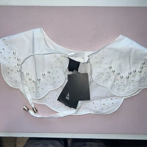 Steve Madden Imitation-Pearl-Trim Eyelet Cotton Collar, White - Picture 1 of 4