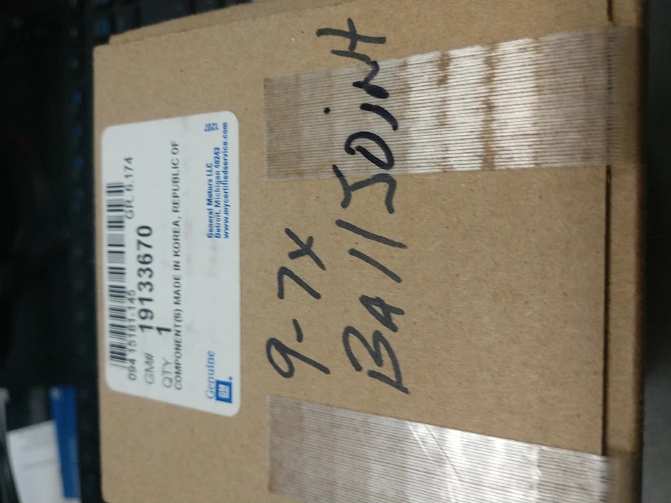 NUEVA RÓTULA INFERIOR GM Saab 9-7X 19133670 Foto 1 de 1