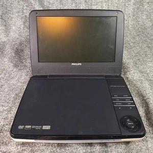 Philips 7'' Portable DVD Player PD700/37  No Power Adapter or Remote  Tested - Picture 1 of 10