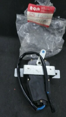 NOS 1998-01 SE ADAPTA A ACTUADOR DE BLOQUEO DE MALETERO SUZUKI ESTEEM 82550-54FA0 Foto 1 de 4