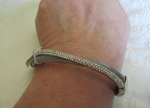 NWT Michael Kors Valentine's Day Bangle Bracelet SilverTone Gray Stones $145