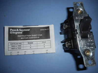 Interruptor controlador motor Pass & Seymour Legrand 7802 * 2 polos 1 ph 30 A 10 HP Foto 1 de 4