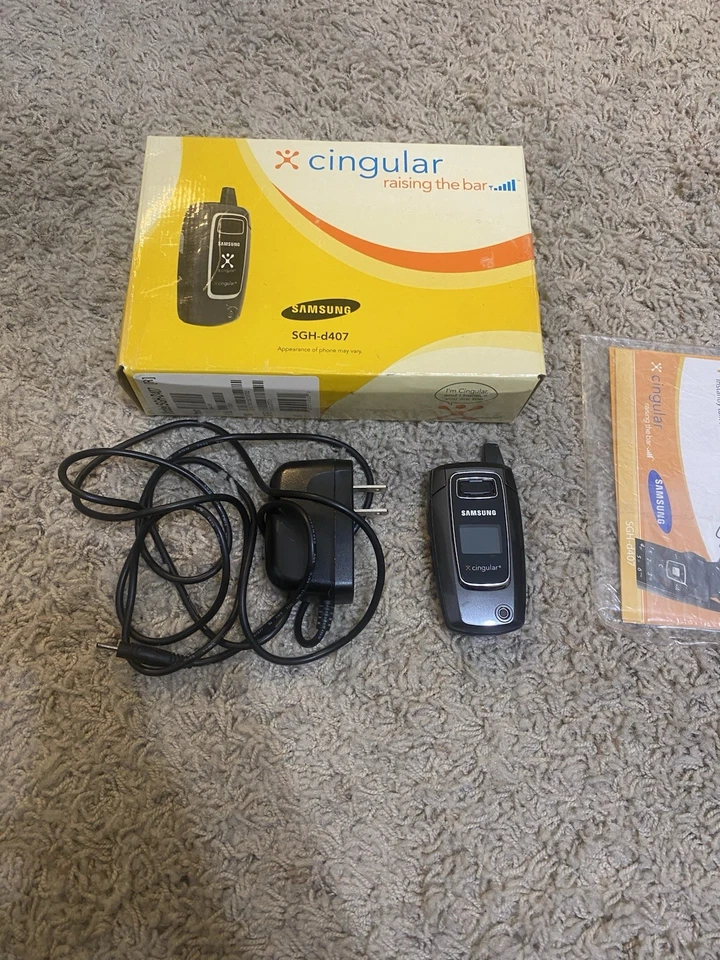 Samsung Sgh-D407 Black Cingular Cellular Flip Phone - Image 1 of 3