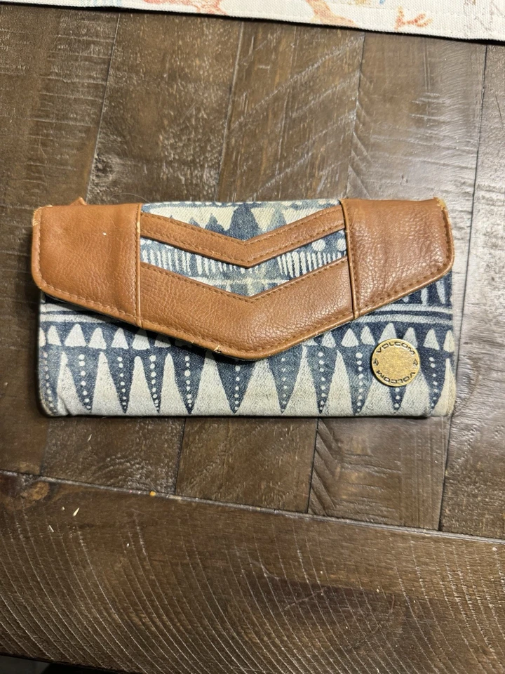 Volcom Women’s Wallet - Image 1 of 3