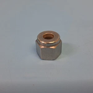 159-0203 AMAT 3300-01133 FTG TBG NUT 1/4T SST HEX [NEW] - Picture 1 of 2