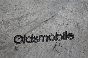 87-88 Oldsmobile Cutlass Supreme 442 header panel emblem mint! - Picture 1 of 2