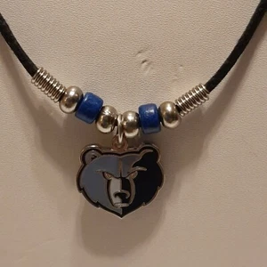 NBA MEMPHIS GRIZZLIES Pendant Charm / 22" Black Rope Necklace - Picture 1 of 5