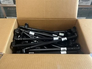 (50) Junta oscilante Rain Bird 1/2 in. x 12 in. "Tubo oscilante de riego 12"" X 1/2" - Imagen 1 de 4
