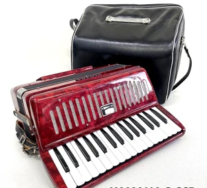 Yamaha S-32B Akkordeon 32 Tasten Musikinstrument rot funktionstüchtig gebraucht - Bild 1 von 10