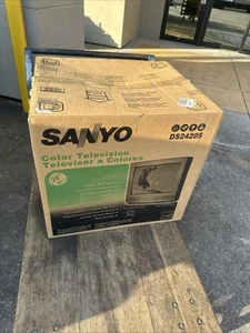 Sanyo 24” TV Retro Gaming Video Game DS24205 Brand NEW IN BOX - Picture 1 of 3