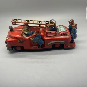 Vintage 1950’s NOMURA FLAG FIRE ENGINE Moving Flag Man FRICTON - Picture 1 of 9